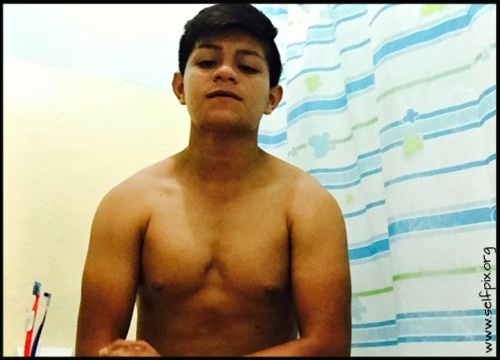 Gayboy Mexico Nude Selfpics